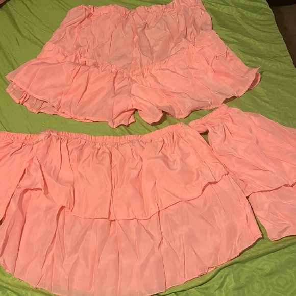 2pc Ruffle Set - Picture 2 of 4